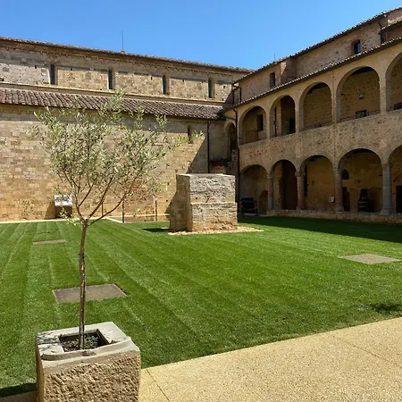 Contessa Ava Dei Lambardi Monteriggioni