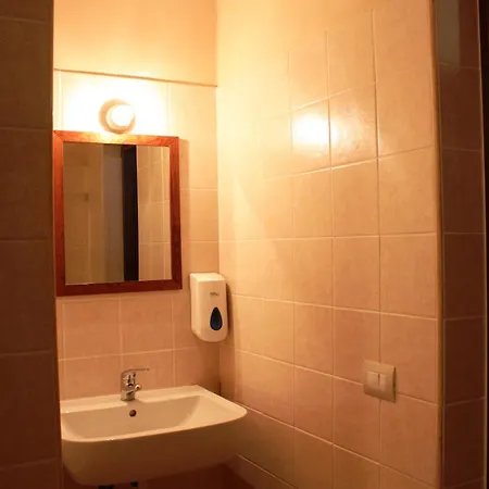Contessa Ava Dei Lambardi Hostel